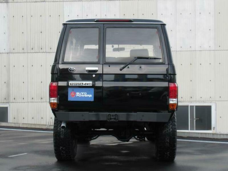 LAND CRUISER PRADO-3