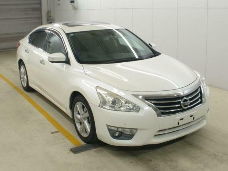 NISSAN　TEANA