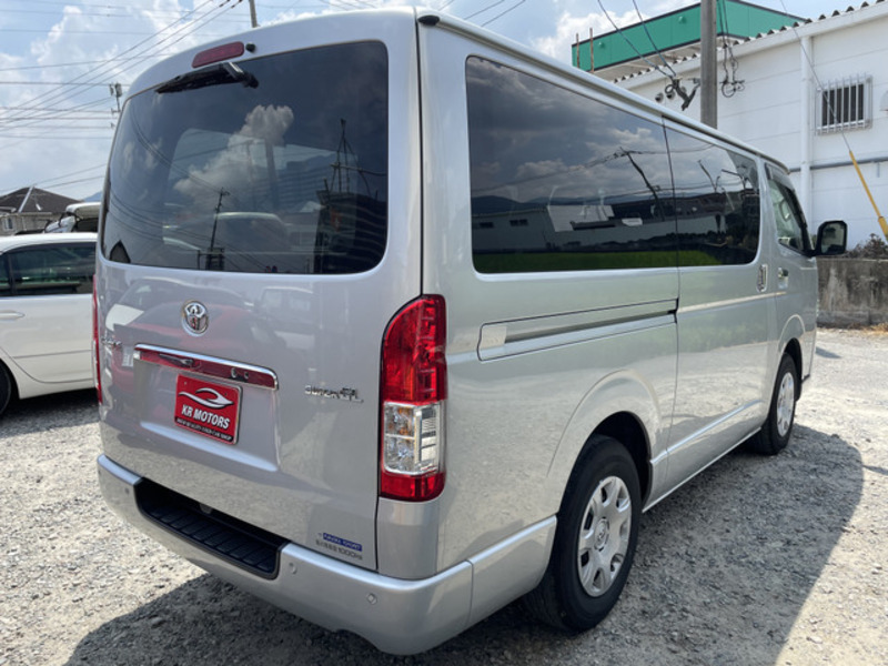 HIACE VAN-4