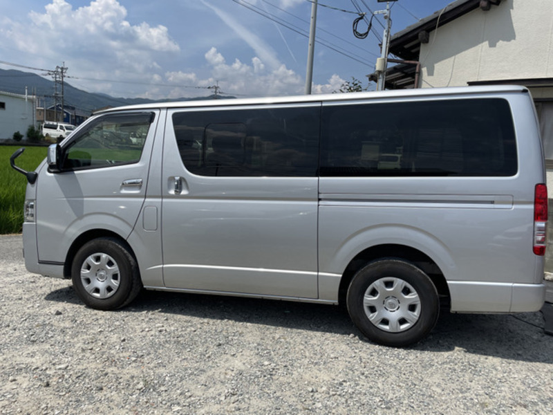 HIACE VAN-7