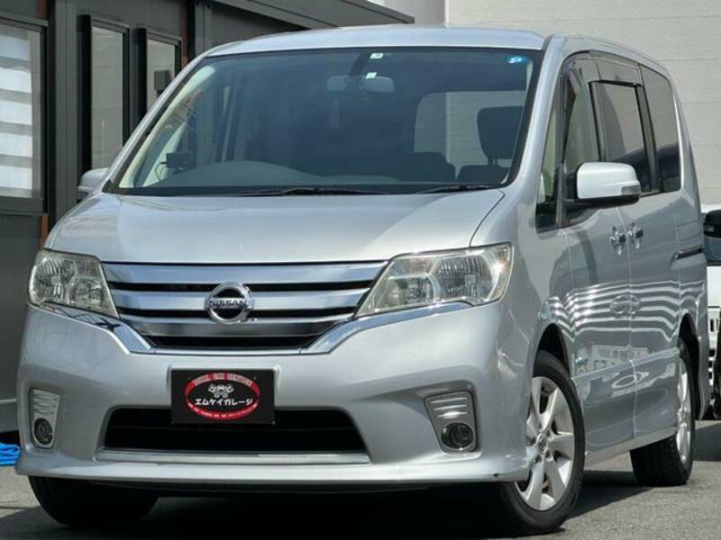 NISSAN　SERENA