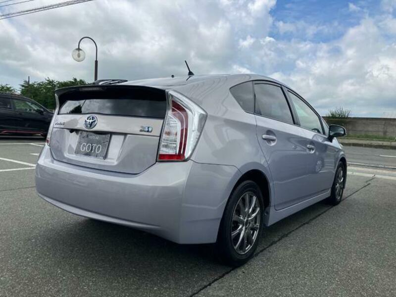 PRIUS-1