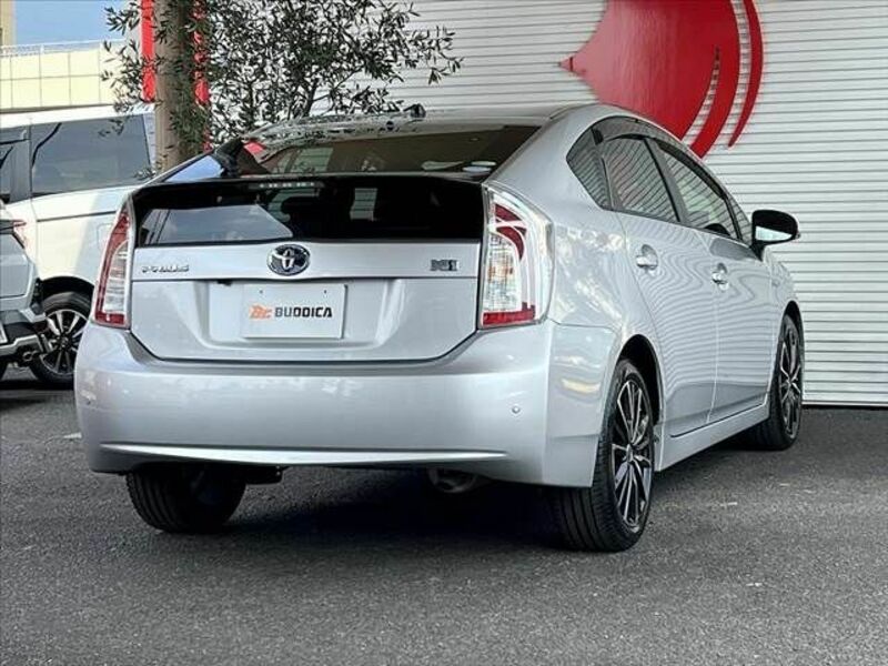 PRIUS-15