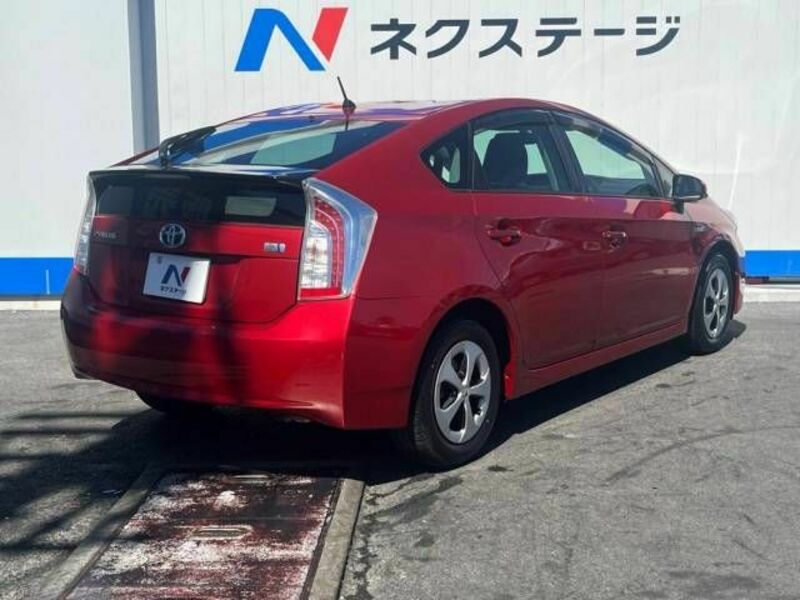 PRIUS-17