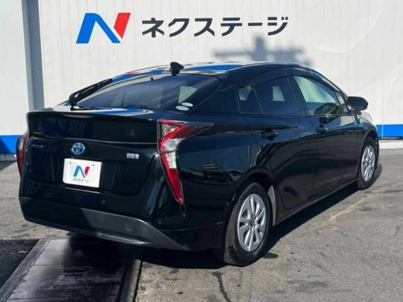 PRIUS-17