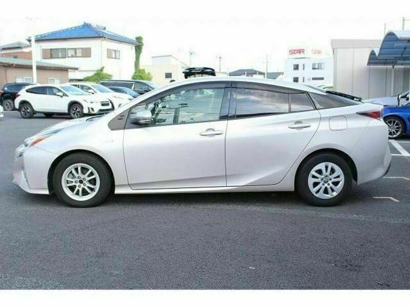 PRIUS-9