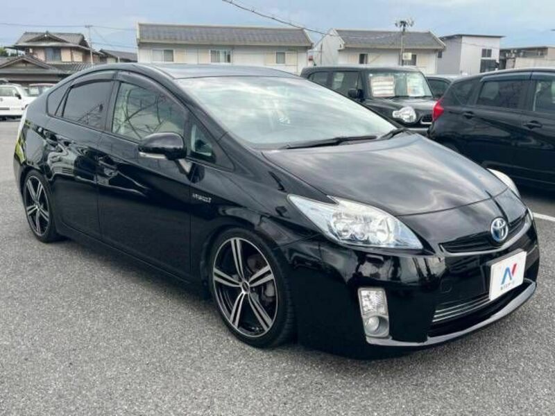 PRIUS-16