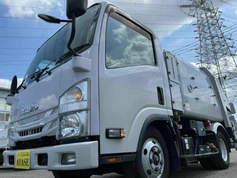 ISUZU　ELF