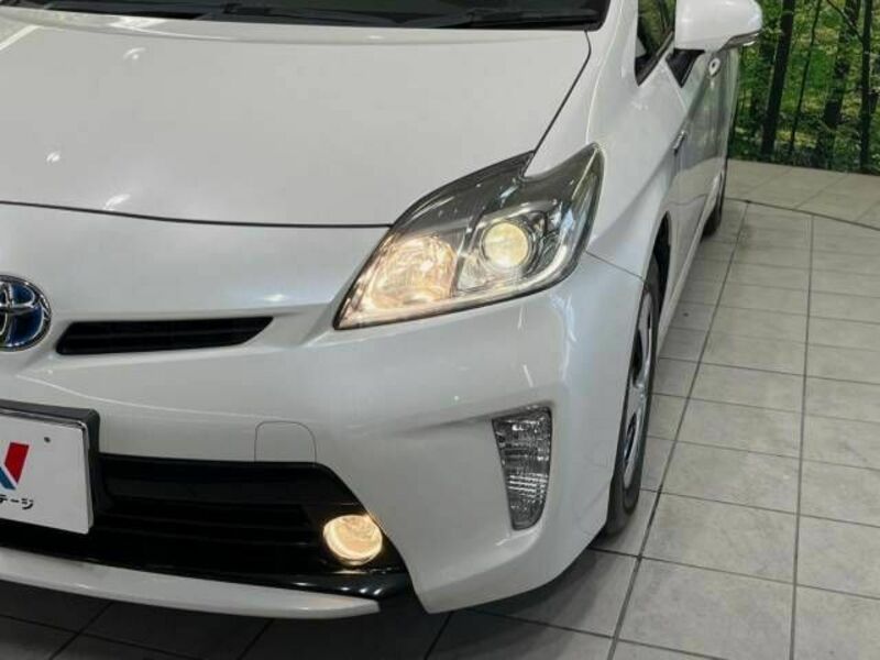 PRIUS-12