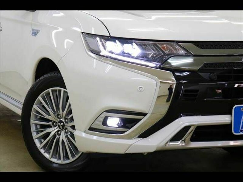 OUTLANDER PHEV-24