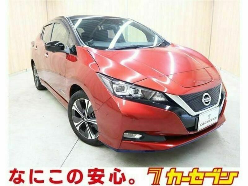 NISSAN　LEAF