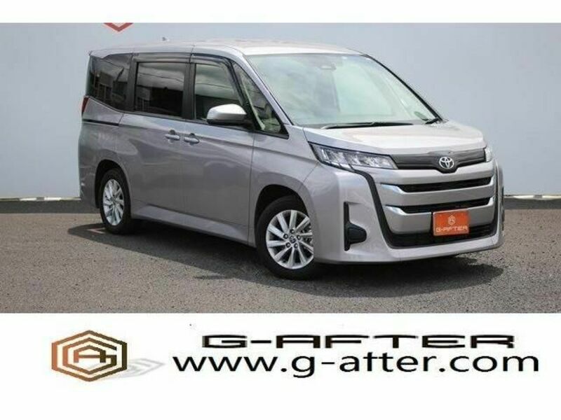 TOYOTA　NOAH