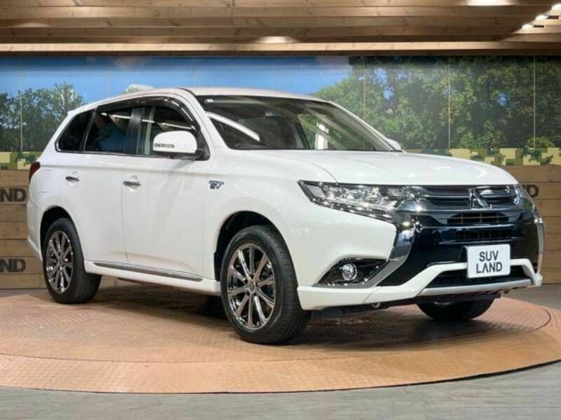 OUTLANDER PHEV-16