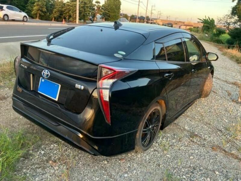 PRIUS-3