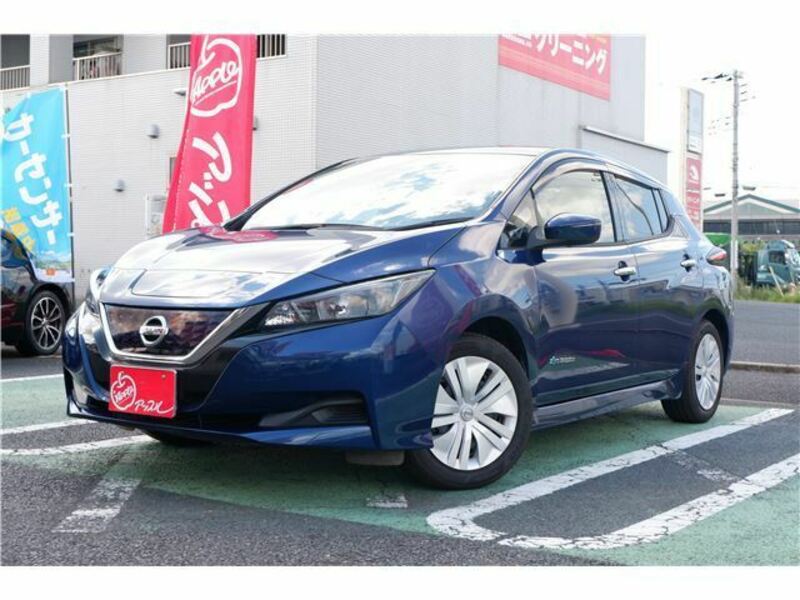 NISSAN　LEAF