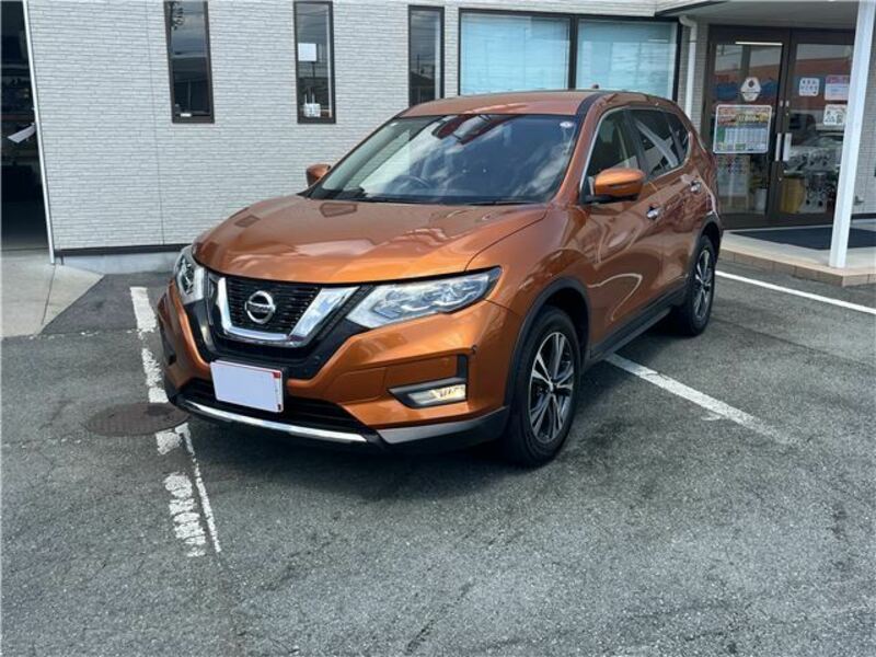 NISSAN　X-TRAIL