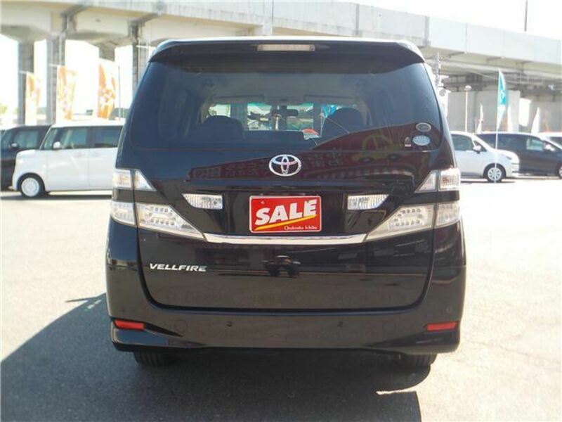 VELLFIRE-15