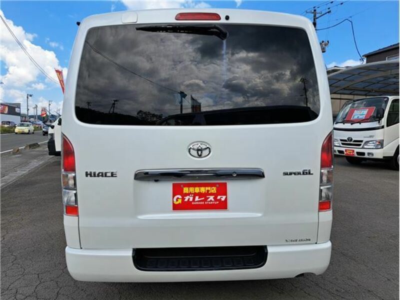 HIACE VAN-1