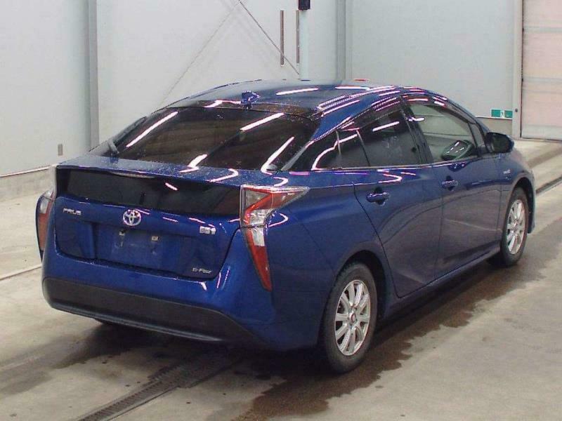 PRIUS-13