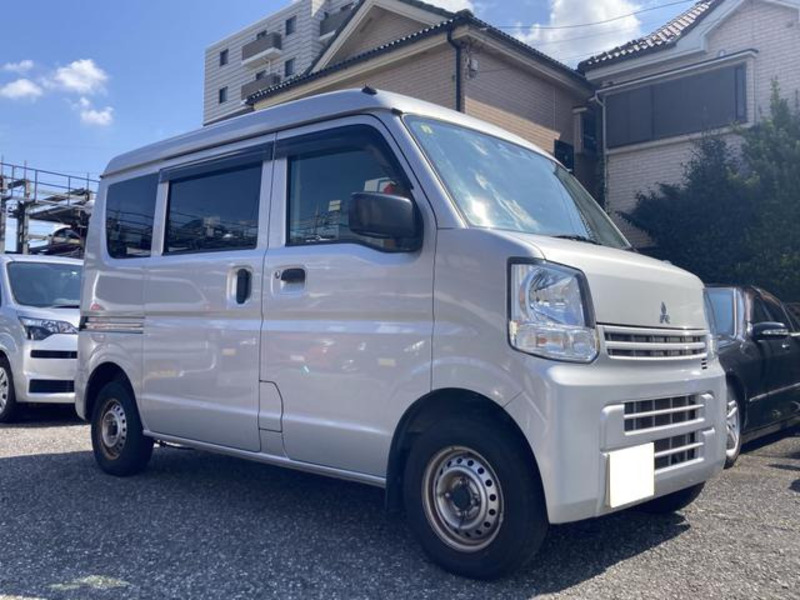 MITSUBISHI　MINICAB VAN