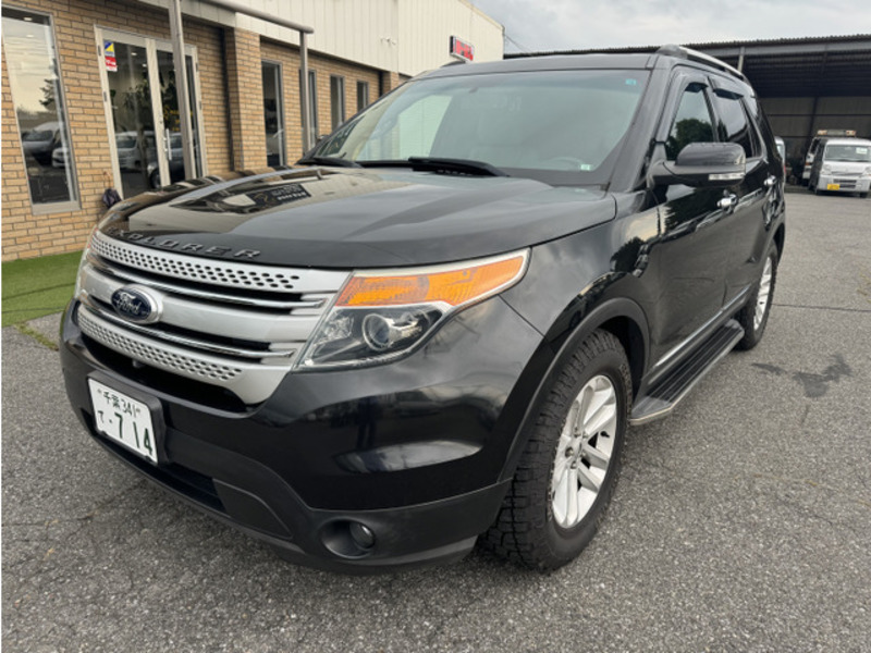 FORD　EXPLORER