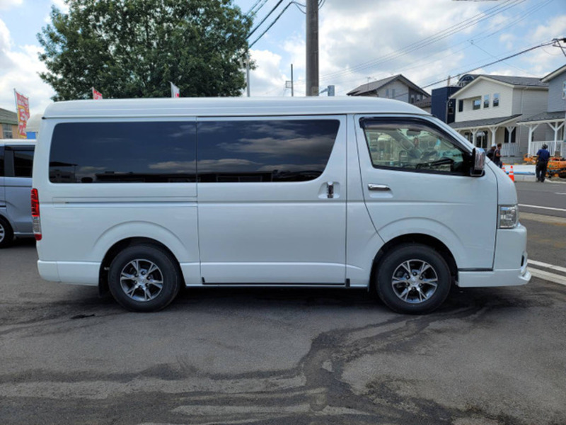 HIACE-6