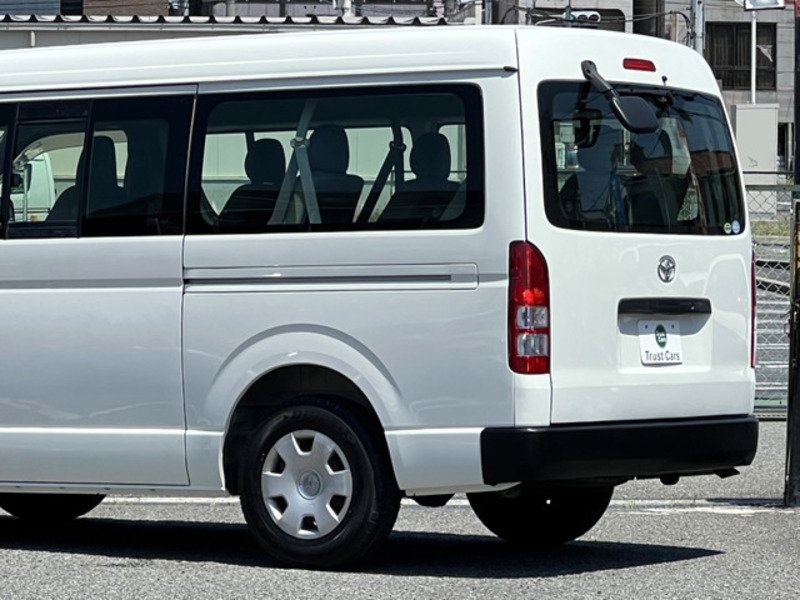 HIACE-10