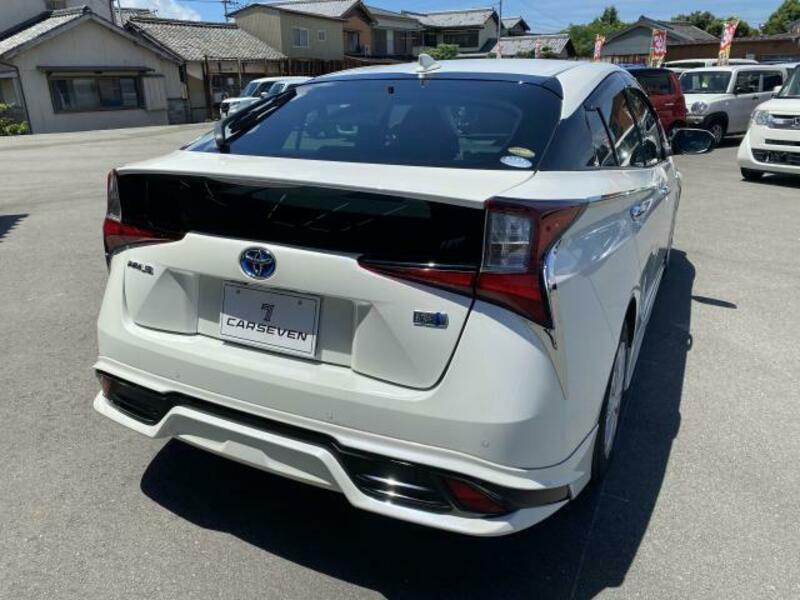 PRIUS-19