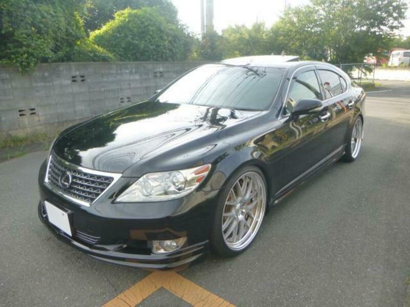 LEXUS　LS