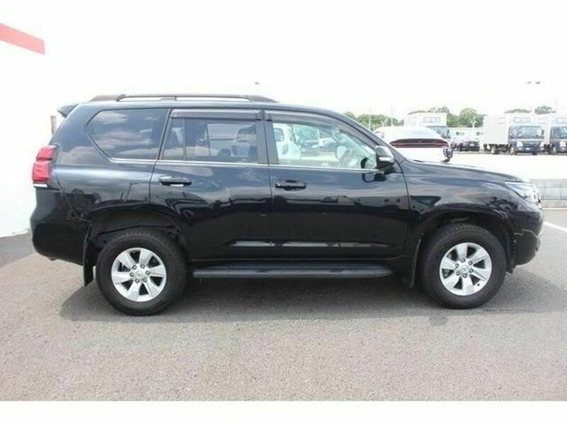 LAND CRUISER PRADO-9