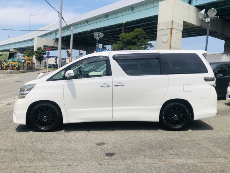 VELLFIRE-15