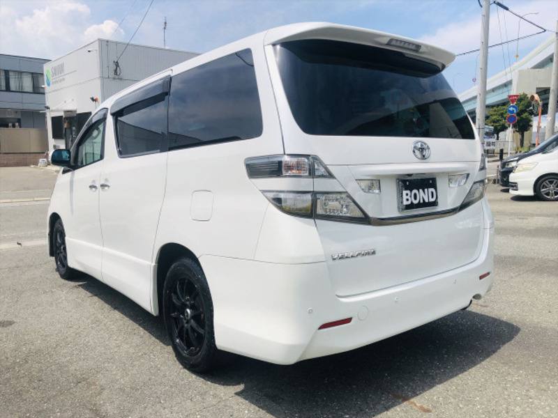 VELLFIRE-16