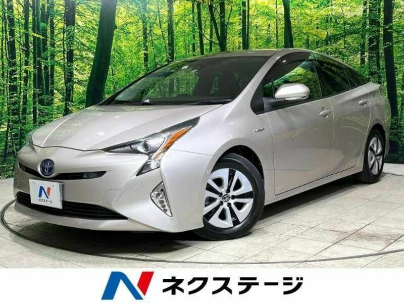 TOYOTA　PRIUS