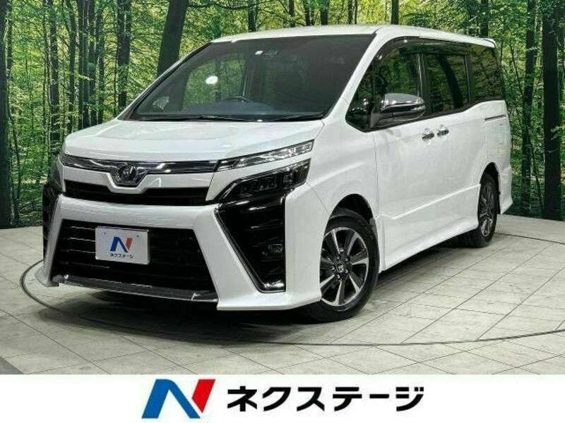 TOYOTA　VOXY