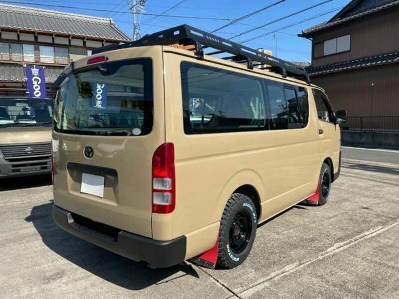 HIACE VAN-11