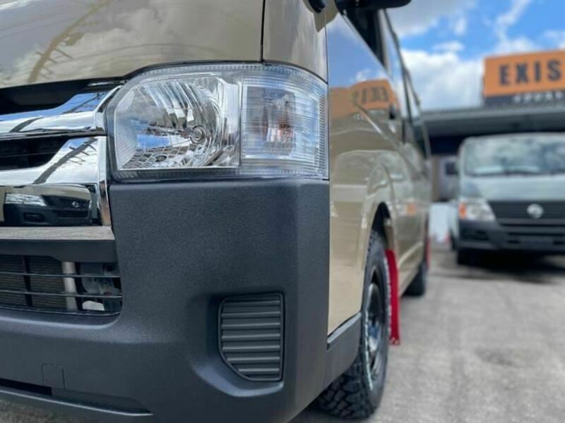 HIACE VAN-23