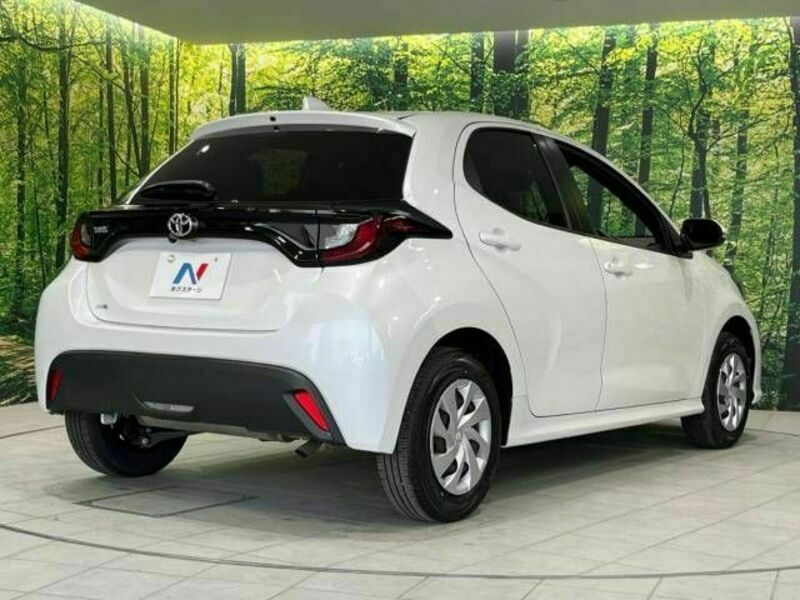 YARIS-17