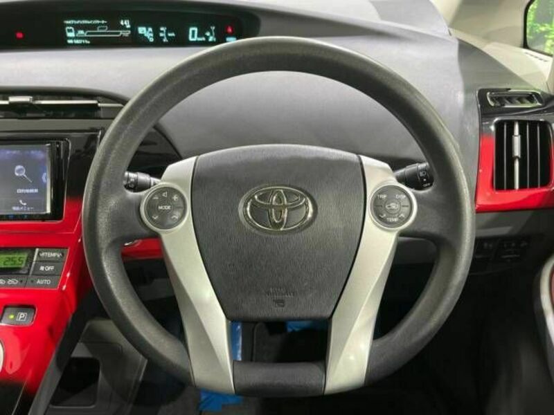 PRIUS-11