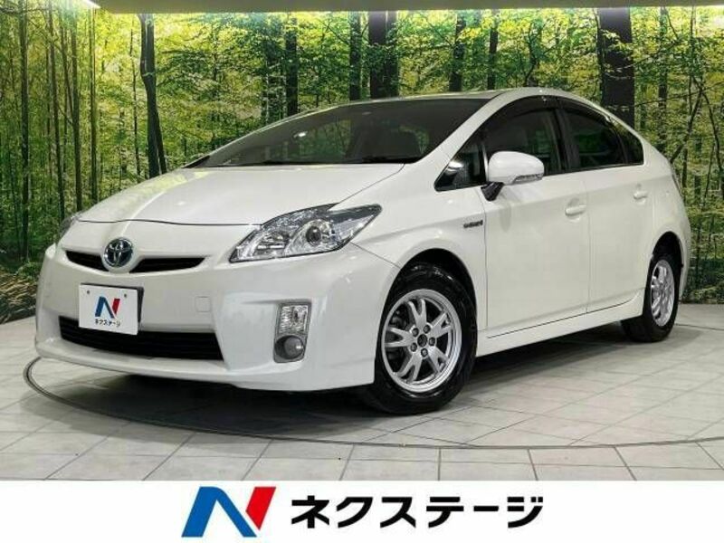 TOYOTA　PRIUS