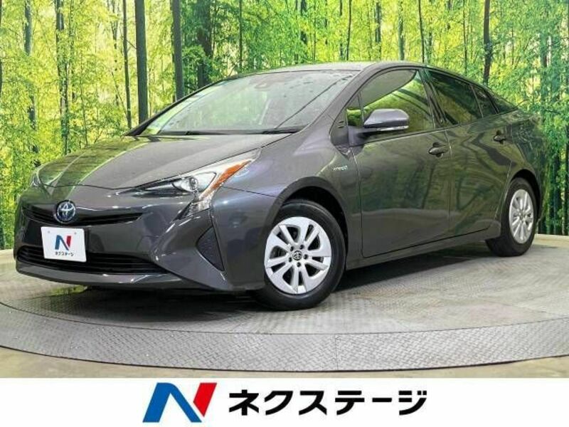 TOYOTA　PRIUS