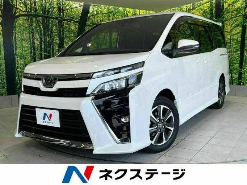 TOYOTA　VOXY