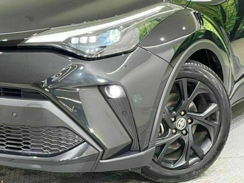 C-HR-12