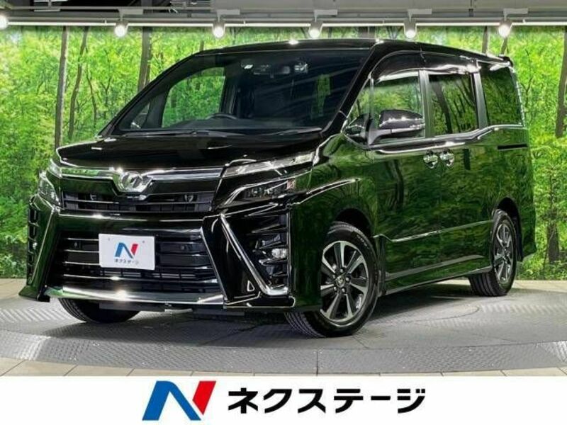 TOYOTA　VOXY