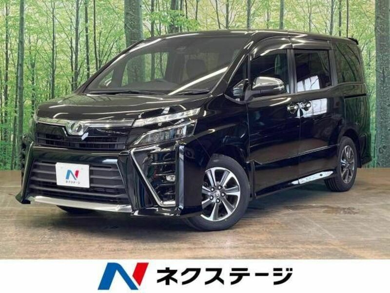 TOYOTA　VOXY