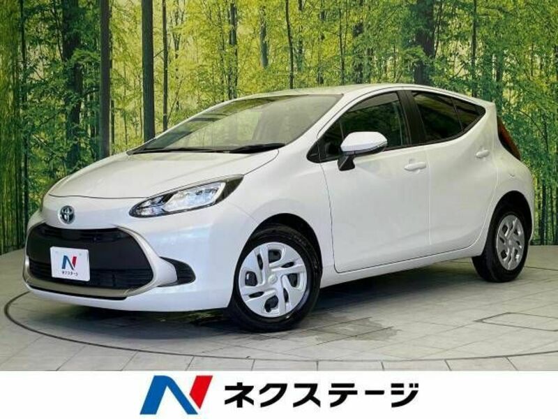 TOYOTA　AQUA