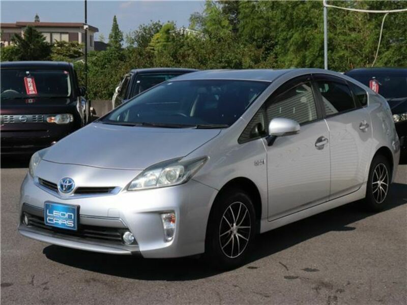 PRIUS PHV