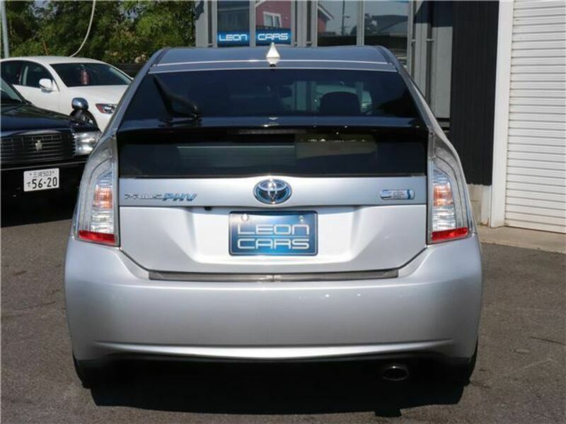 PRIUS PHV