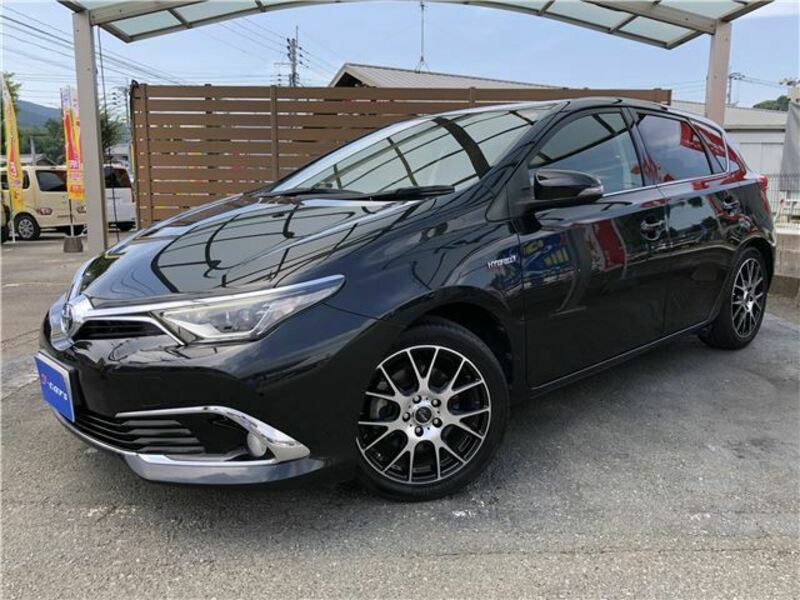 TOYOTA　AURIS