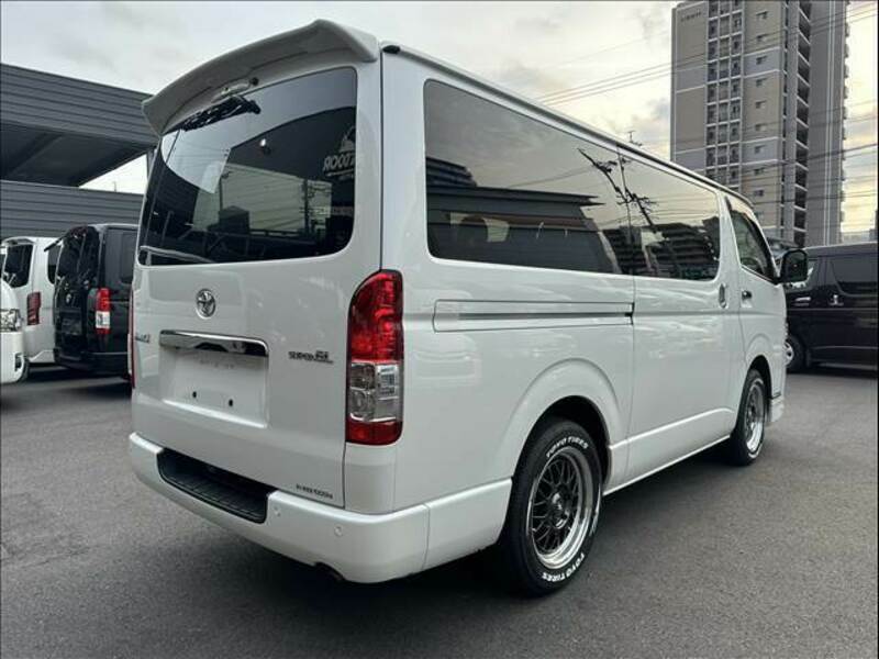 HIACE VAN-6