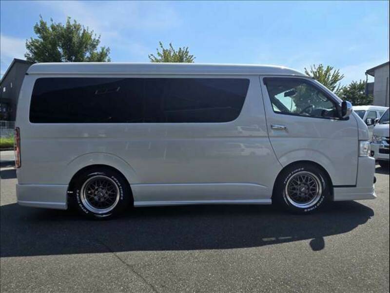 HIACE VAN-12